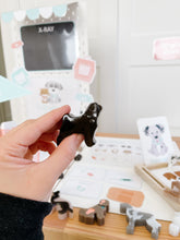 Load image into Gallery viewer, Vet Clinic Dramatic Play