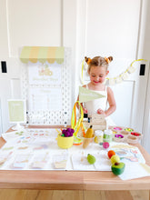Load image into Gallery viewer, Smoothie Shop Dramatic Play Kit