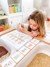 Load image into Gallery viewer, Farm Animal Printable Dramatic Play Kit