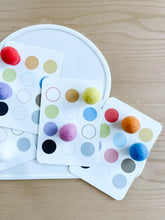 Load image into Gallery viewer, Grid Pattern Ball Flashcards